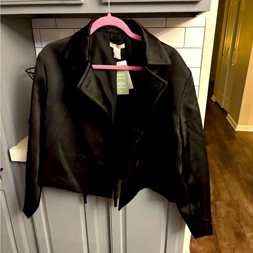 Elegant Black Women's Cropped Blazer/Jacket by H&M, NWT
